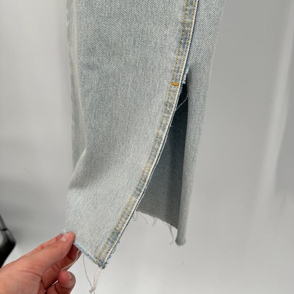 AVEC LES FILLES Relaxed Fit Slit Raw Hem Jeans // 26 - Picture 9 of 12